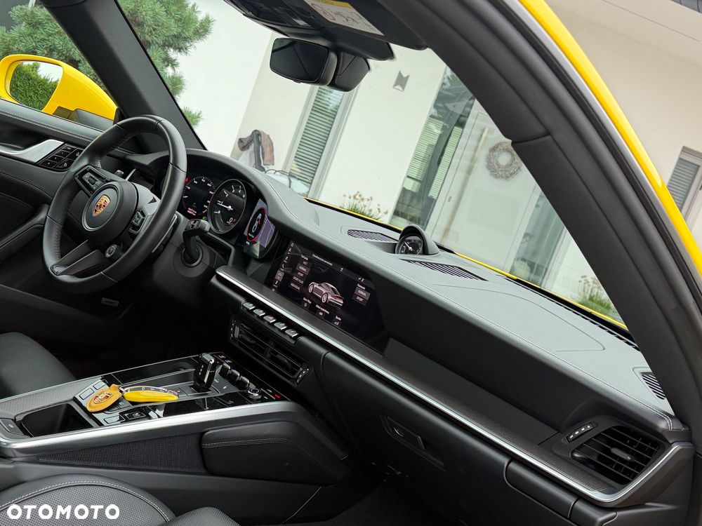Porsche 911 Carrera S - 19