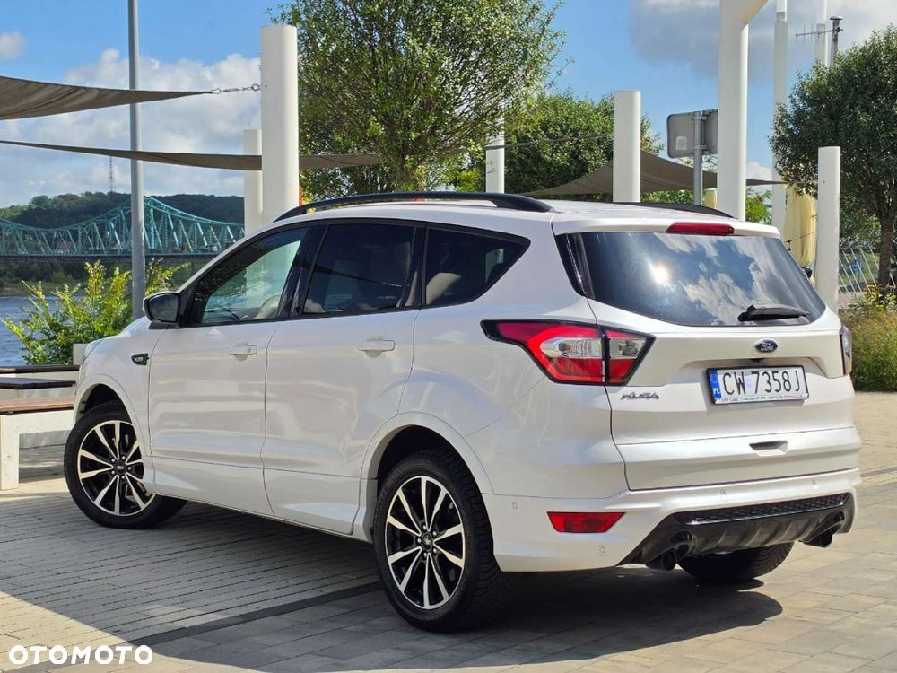 Ford Kuga - 33