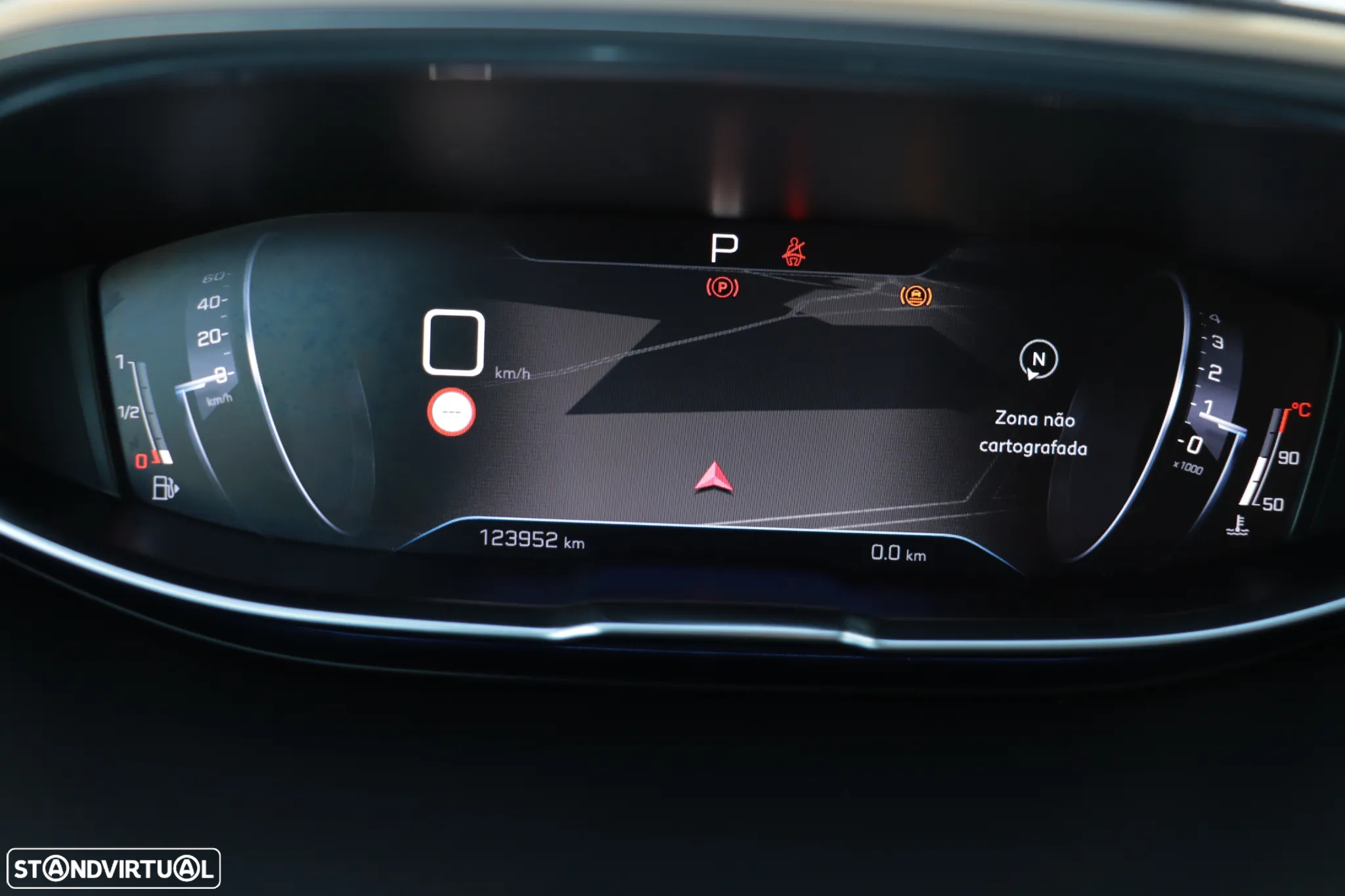 Peugeot 5008 1.2 PureTech Allure EAT8 - 38