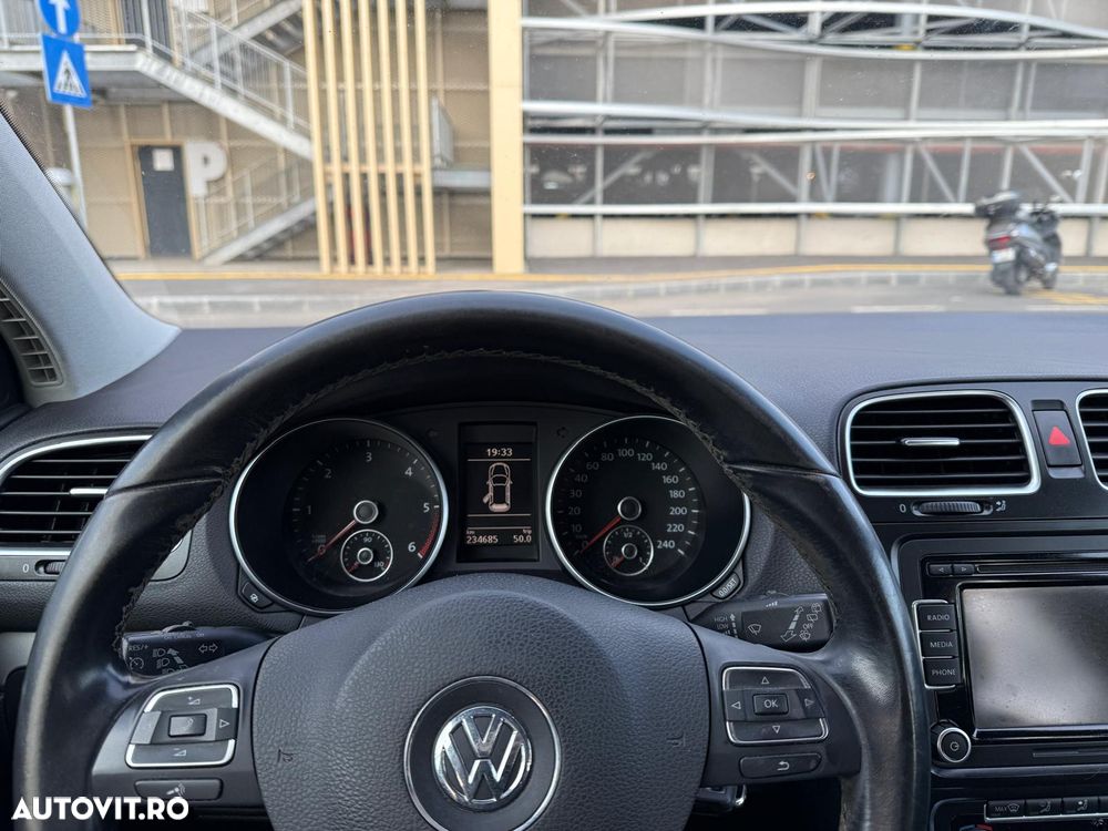 Volkswagen Golf 1.6 TDI DPF Trendline - 12