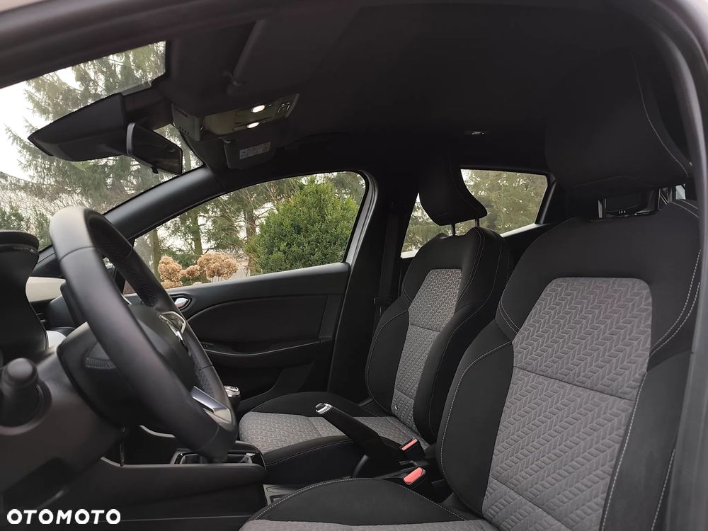 Renault Clio TCe 90 EVOLUTION - 30