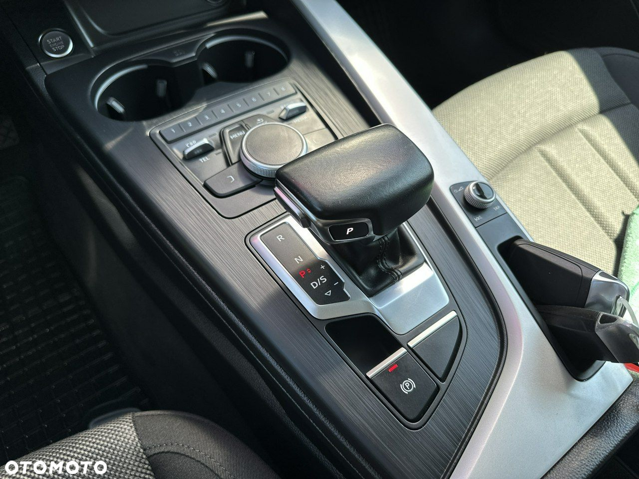 Audi A4 2.0 TDI S tronic - 26