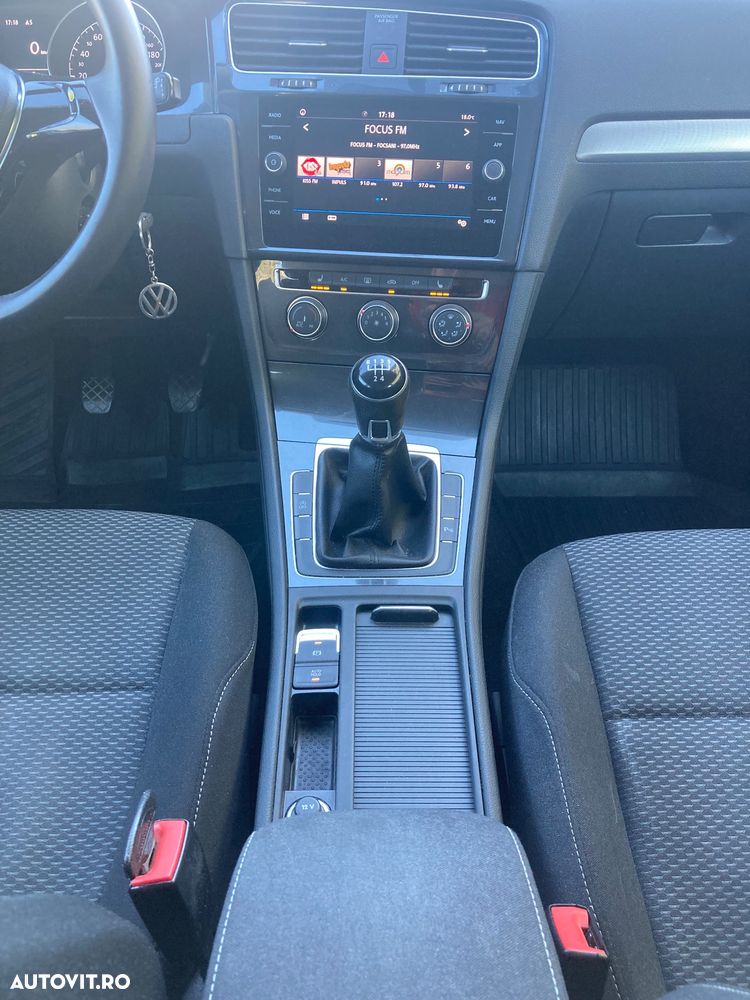 Volkswagen Golf 1.6 TDI SCR Comfortline - 8