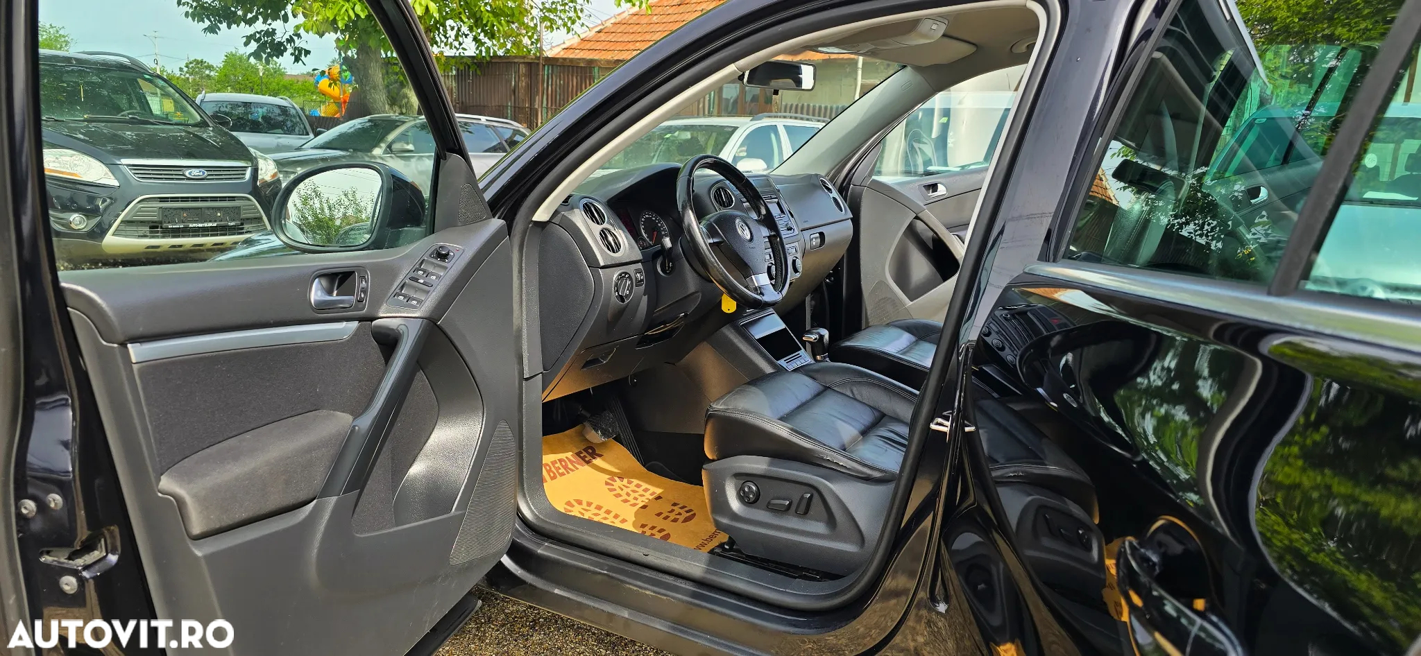 Volkswagen Tiguan 2.0 TDI 4Motion DSG Sport & Style - 23