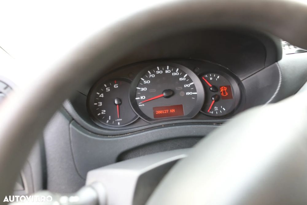 Renault Master III - 14