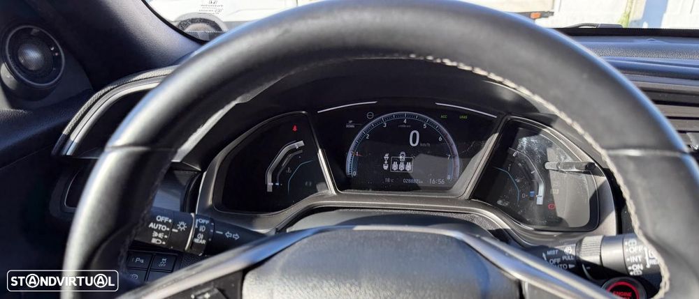 Honda Civic 1.0 i-VTEC Executive Premium - 6