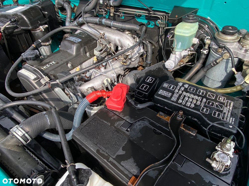 Toyota Land Cruiser - 17