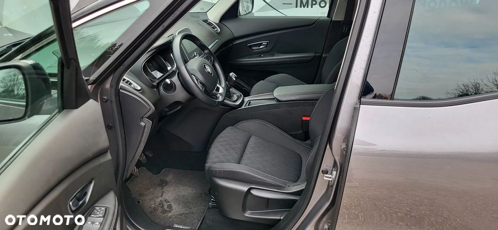 Renault Scenic BLUE dCi 120 LIMITED - 17