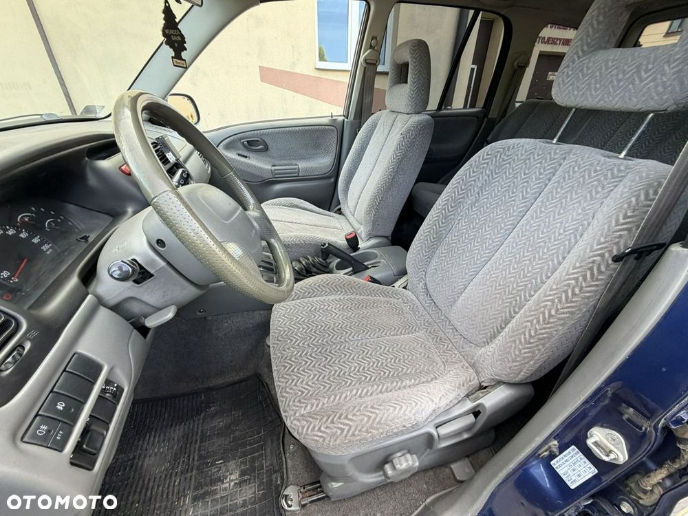 Suzuki Grand Vitara - 16