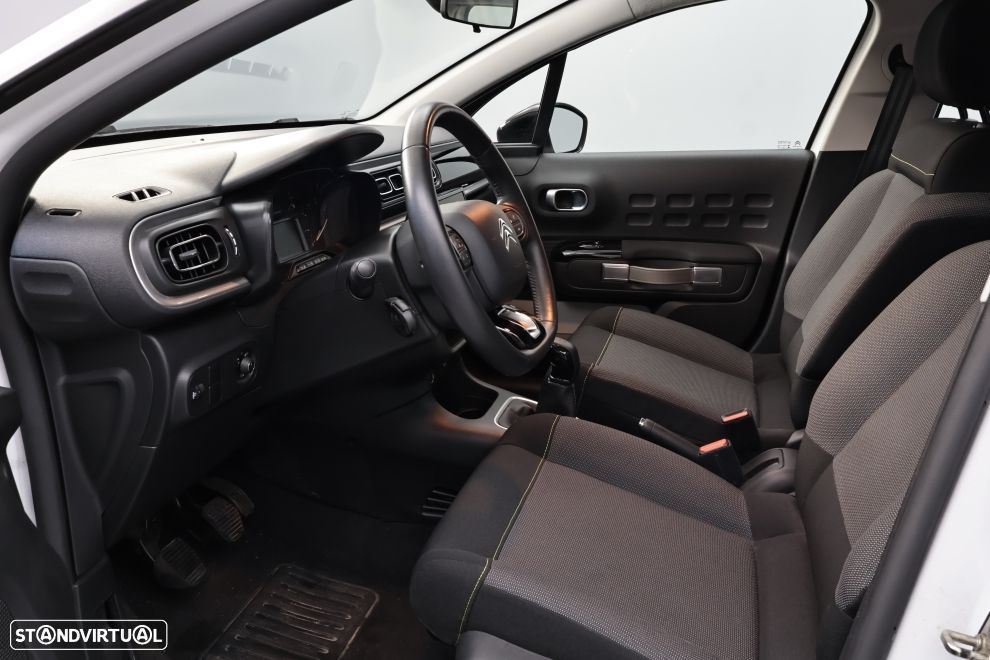 Citroën C3 1.2 PureTech Shine - 19