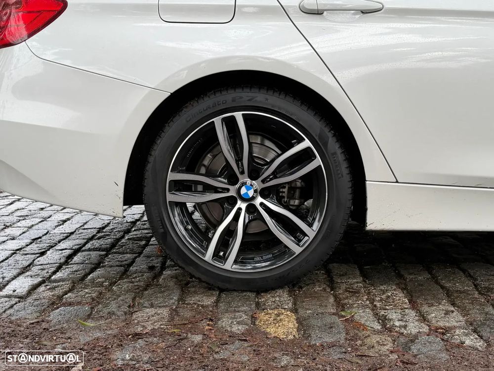 BMW 318 d Sport - 9