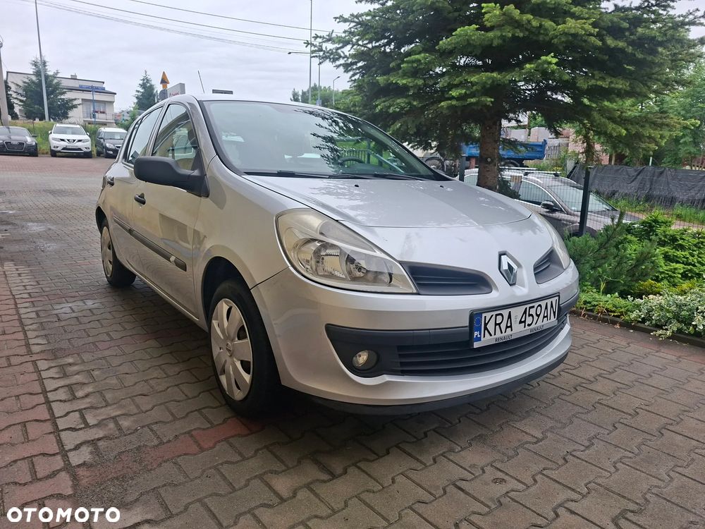 Renault Clio - 6