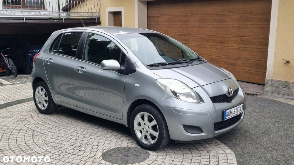 Toyota Yaris - 7
