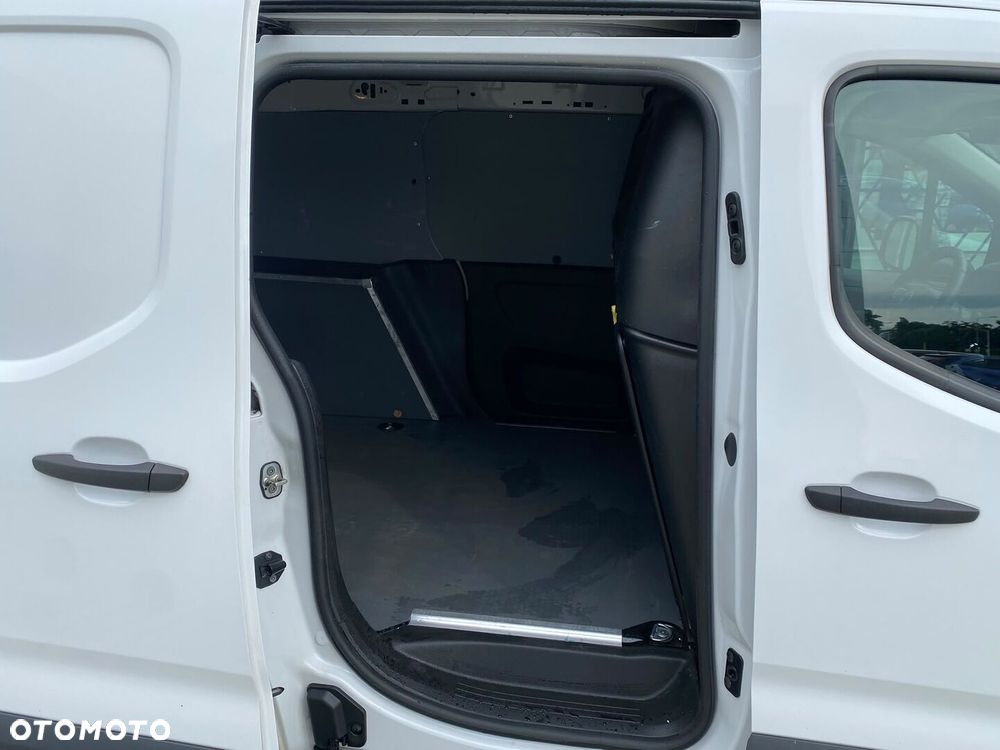 Toyota PROACE CITY - 24