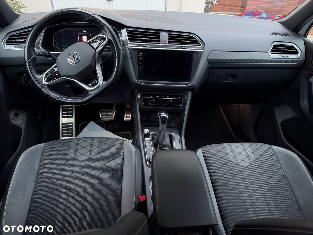 Volkswagen Tiguan - 17