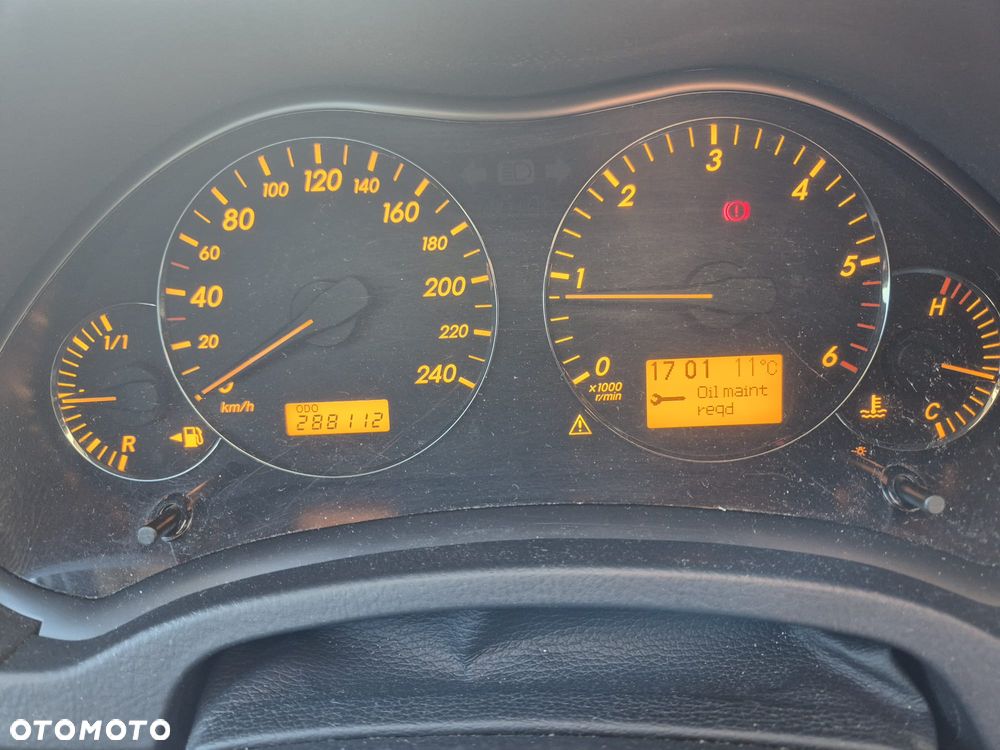 Toyota Avensis 2.0 D-4D Sol - 4