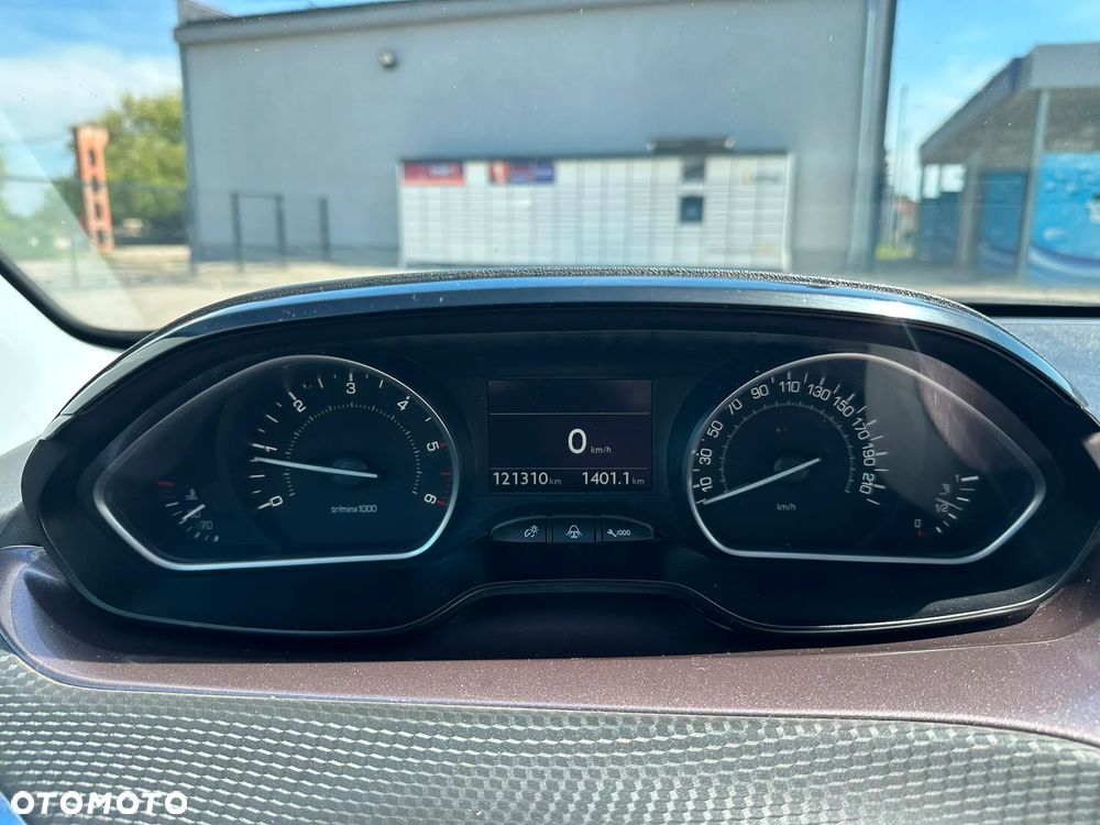 Peugeot 2008 e-HDi FAP 92 STOP & START Allure - 8