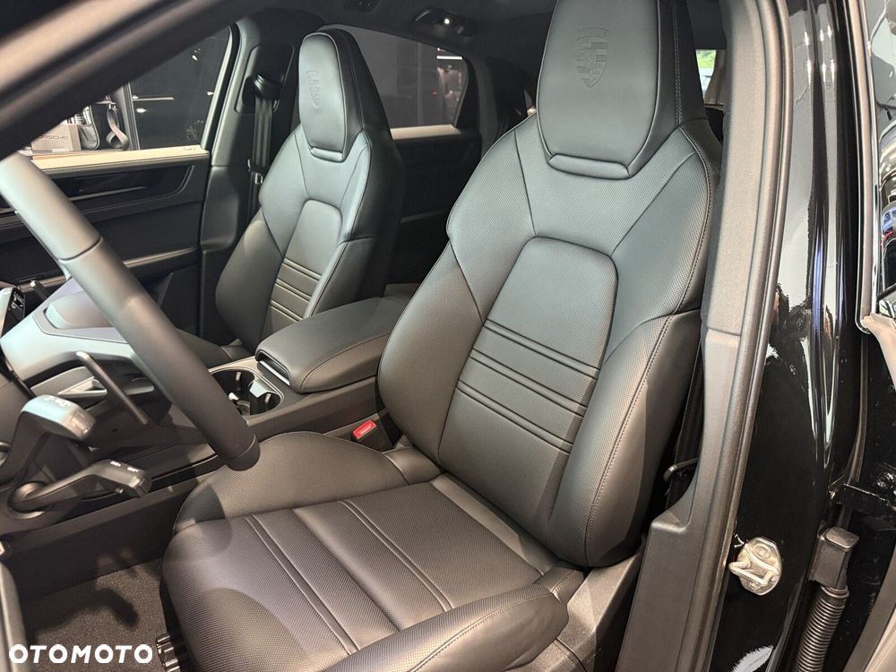Porsche Cayenne - 12