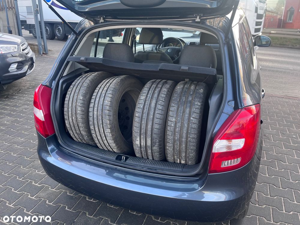 Skoda Fabia 1.2 HTP Active - 12