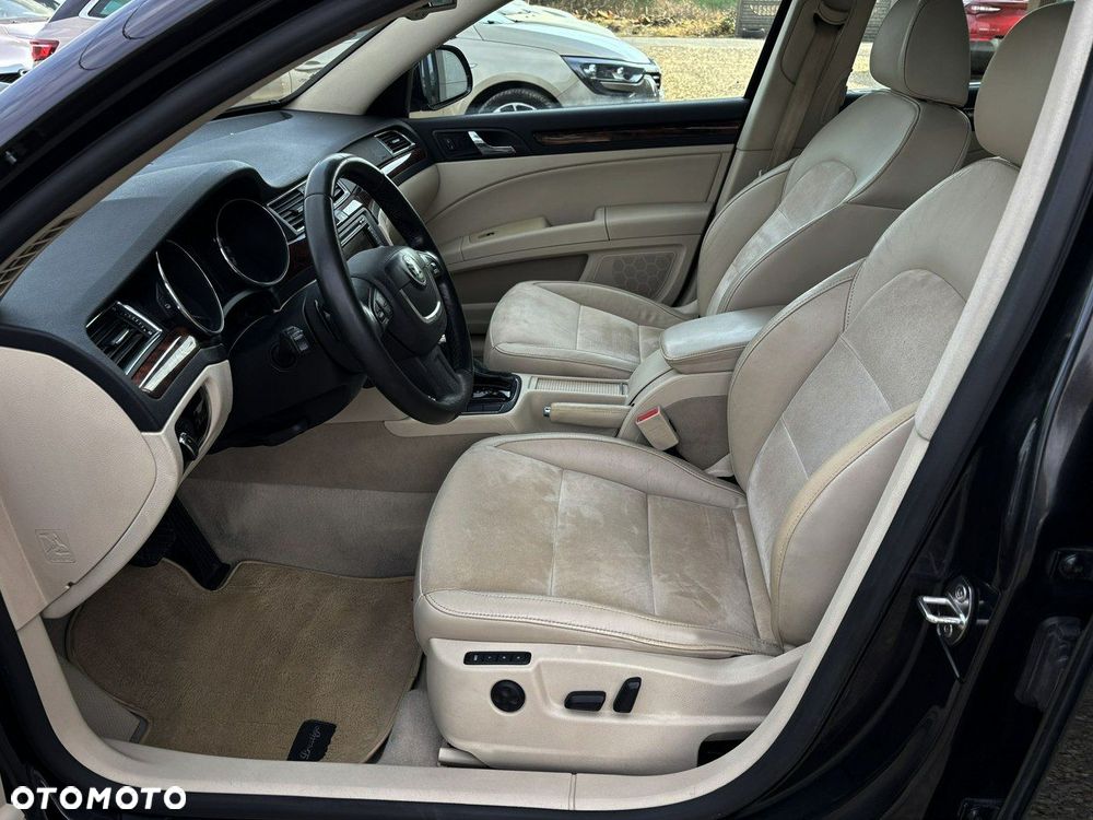Skoda Superb 2.0 TDI Elegance DSG - 12