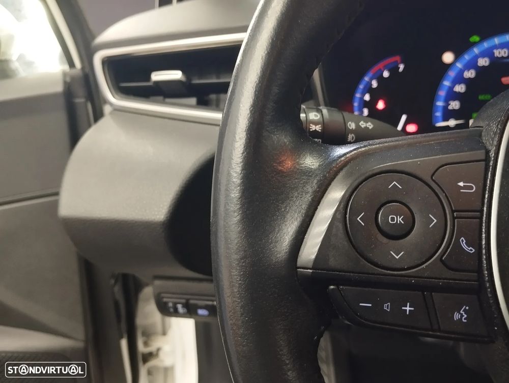 Toyota Corolla 1.8 Hybrid Comfort - 17