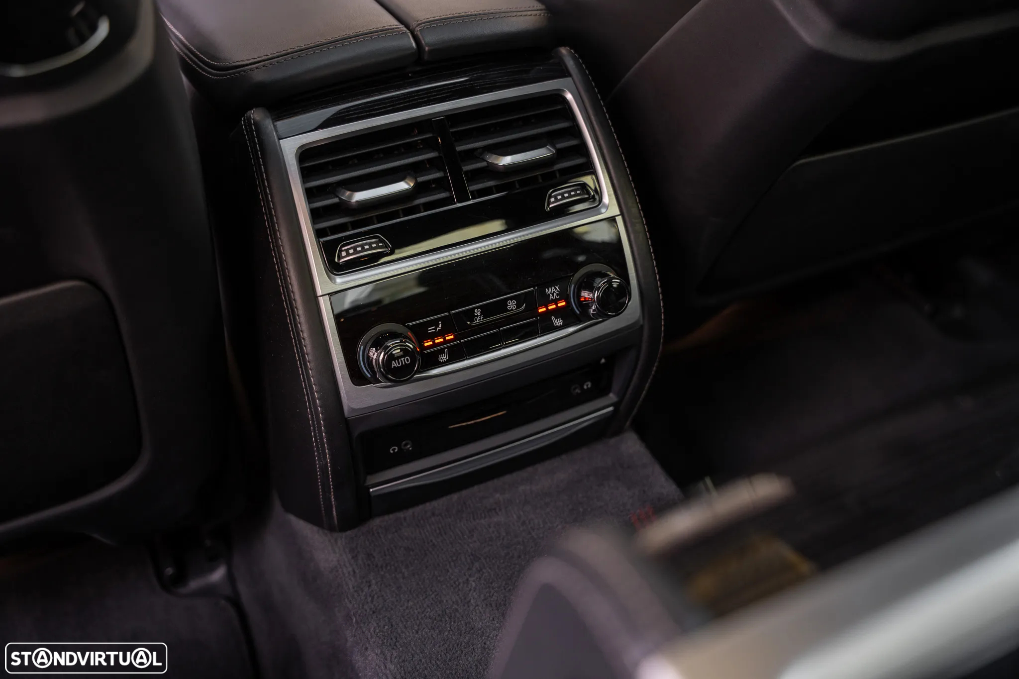 BMW 740 d xDrive Pack M - 27