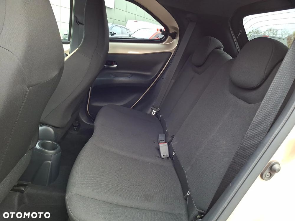 Toyota Aygo 1.0 VVT-i Color Edition - 17