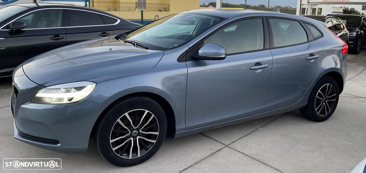 Volvo V40 2.0 D2 Momentum Eco - 5