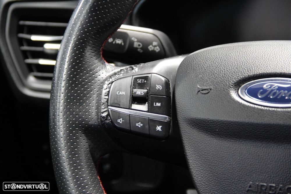 Ford Focus SW 1.0 EcoBoost ST-Line - 10