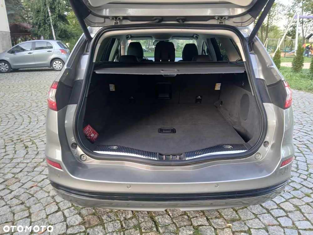Ford Mondeo - 23