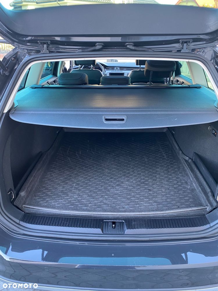 Volkswagen Passat 2.0 TDI SCR (BlueMotion Tech) 4Mot DSG Comfortline - 8