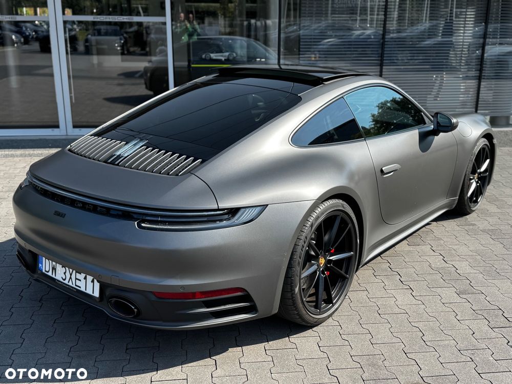 Porsche 911 Carrera 4S - 9