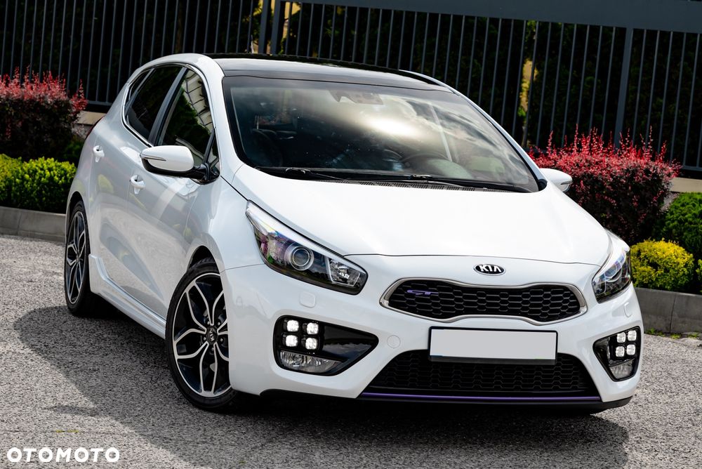 Kia Ceed 1.6 T-GDI GT - 2