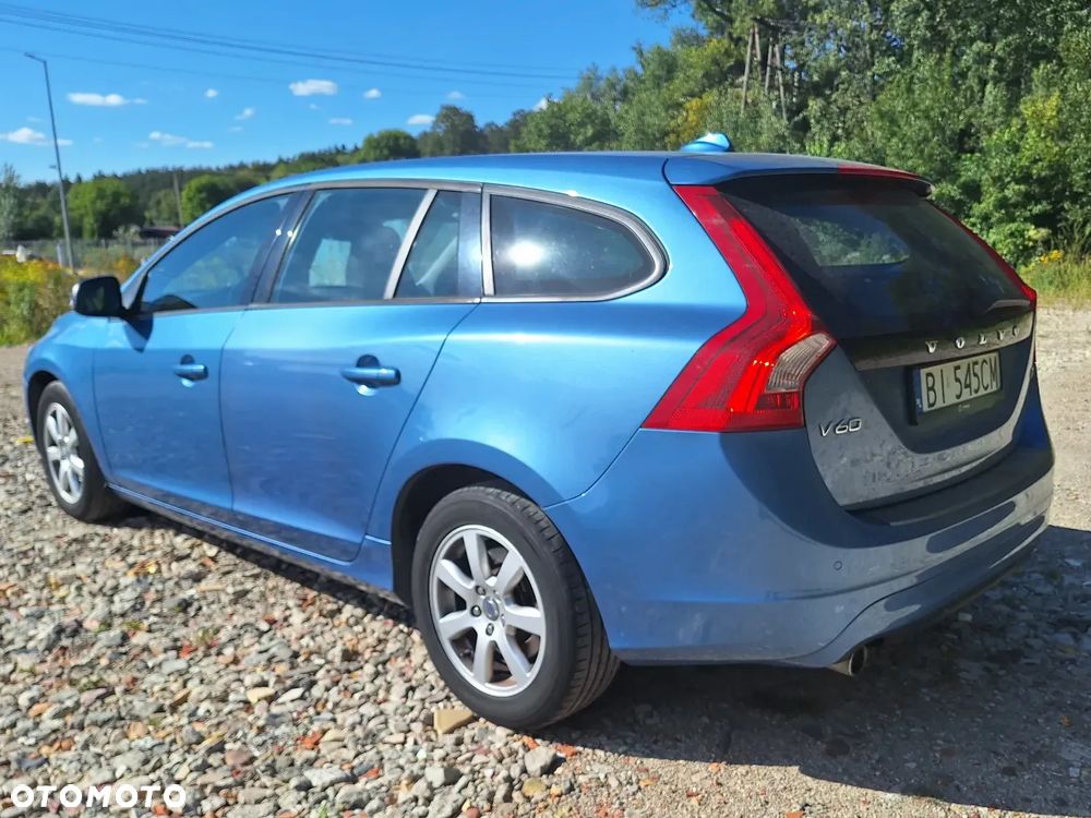 Volvo V60 D3 Kinetic - 4