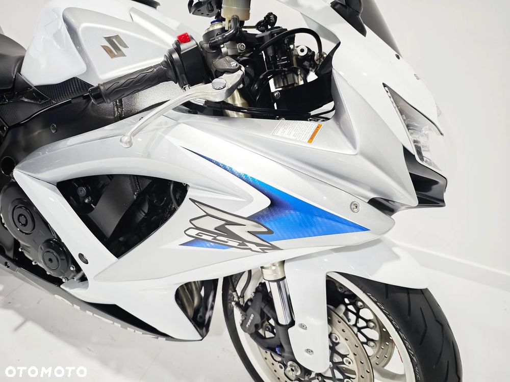 Suzuki GSX-R - 7