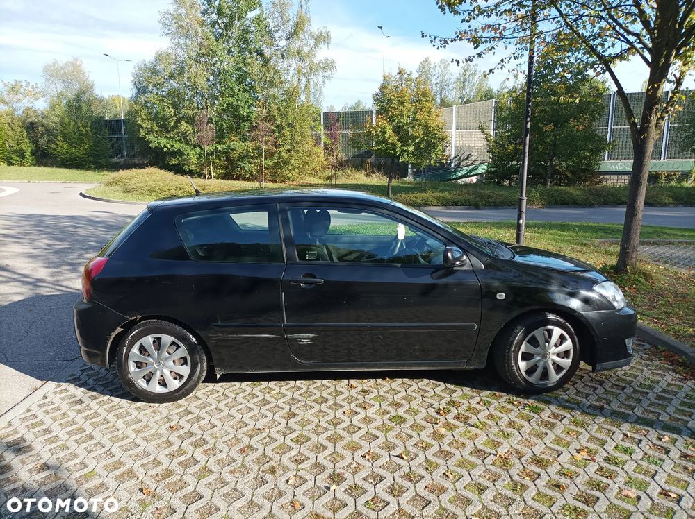 Toyota Corolla - 3