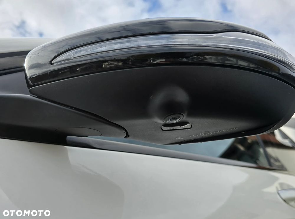 Mercedes-Benz GLC 300 d 4-Matic - 15