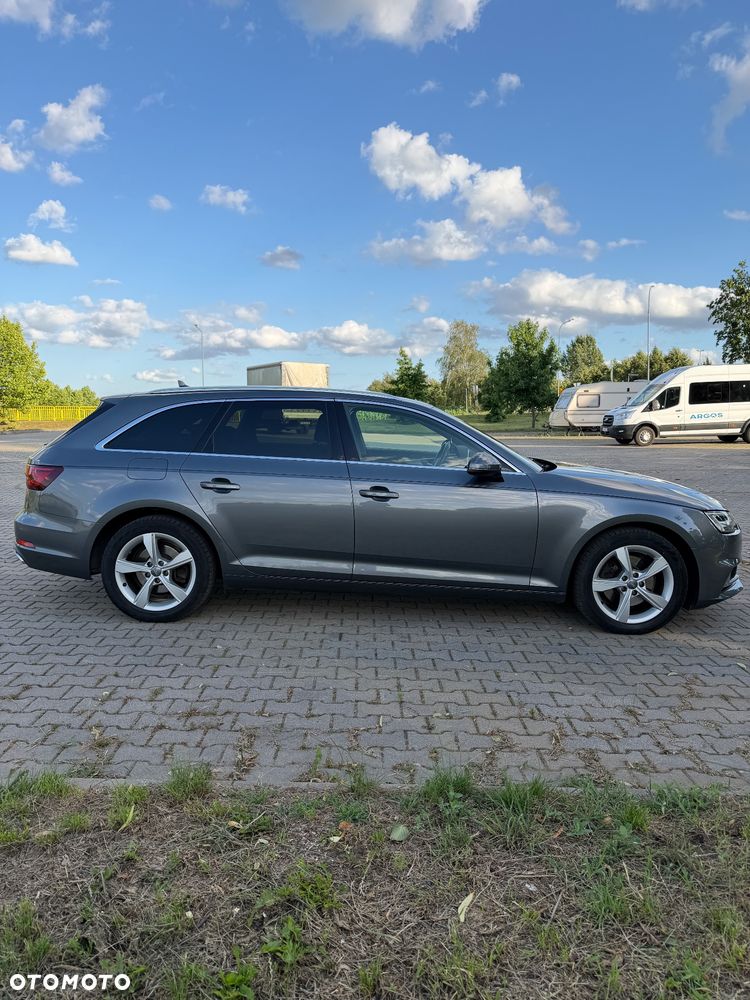 Audi A4 Avant 30 TDI S tronic design - 7