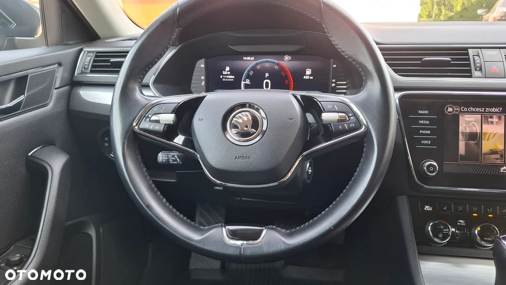 Skoda Superb 2.0 TDI SCR Sportline DSG - 23