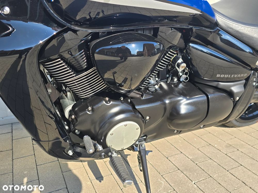 Suzuki Boulevard - 11