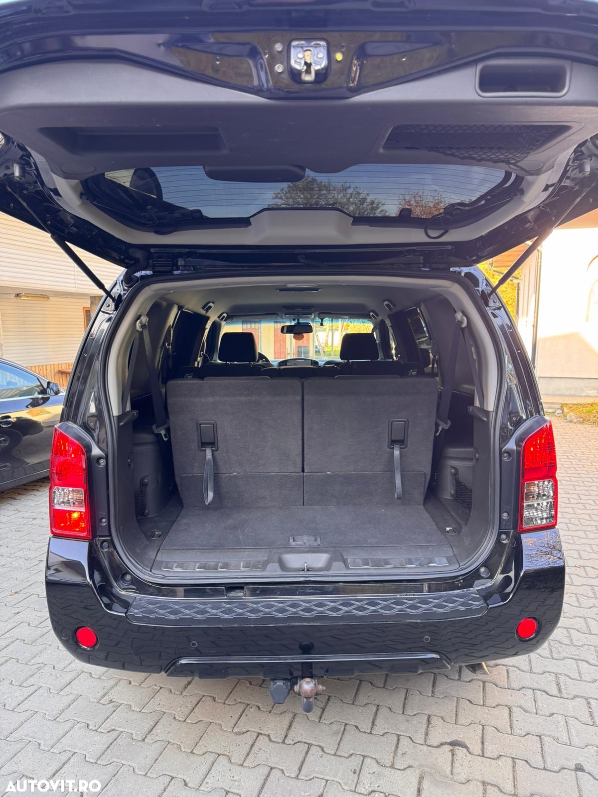 Nissan Pathfinder 2.5 dCi DPF All Mode 4X4 LE Aut. - 12
