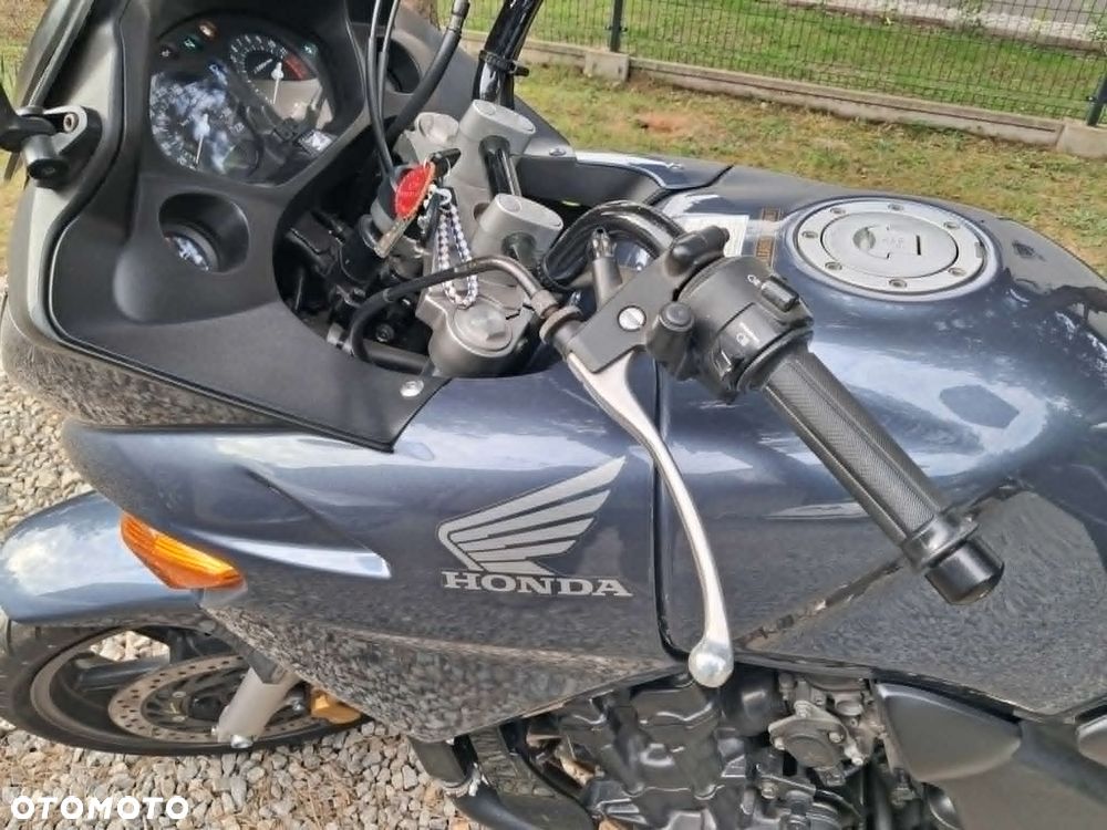Honda CBF - 9