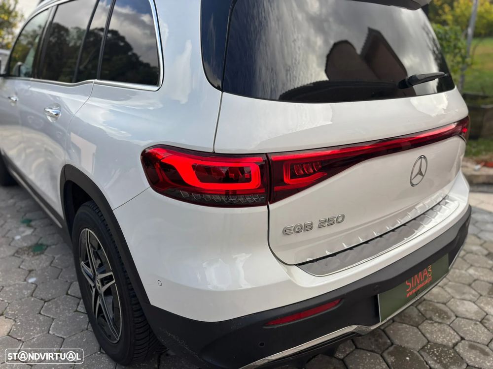 Mercedes-Benz EQB 250 AMG Line - 8