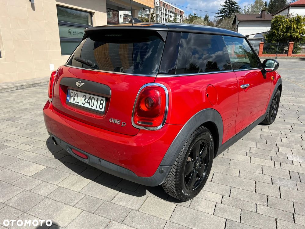 MINI ONE D Blackyard - 16