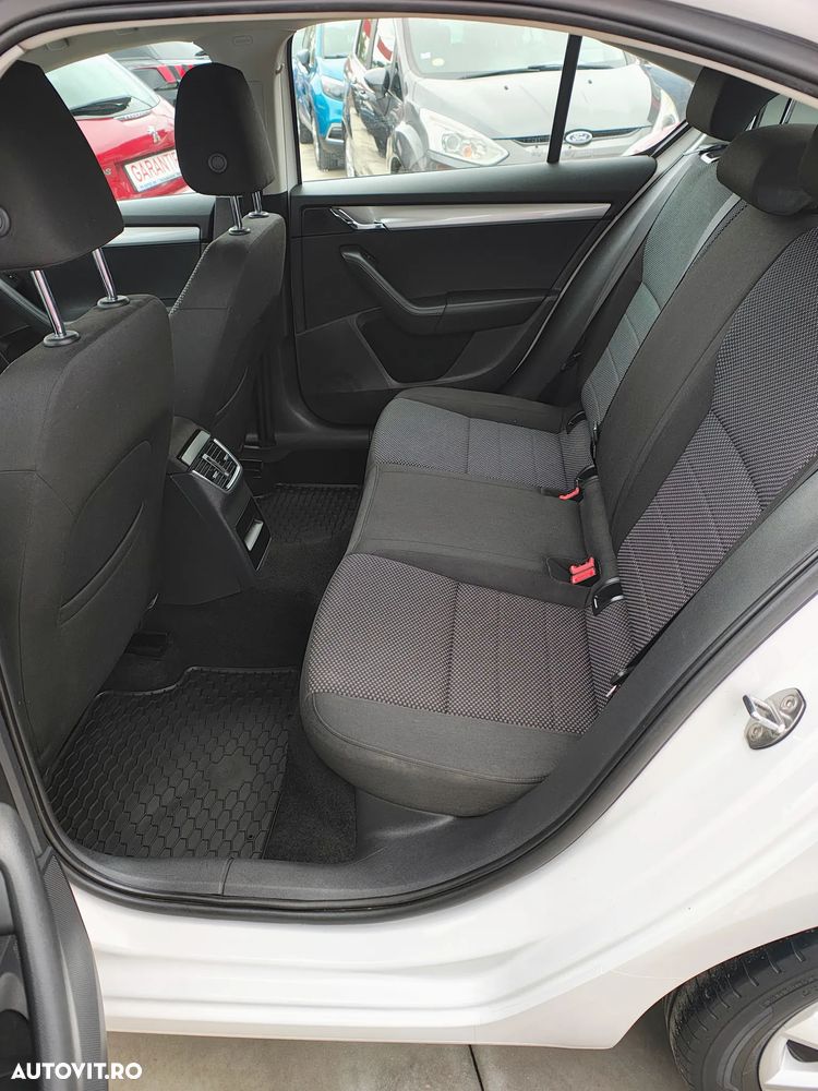 Skoda Octavia 1.6 TDI Green tec Ambition - 14