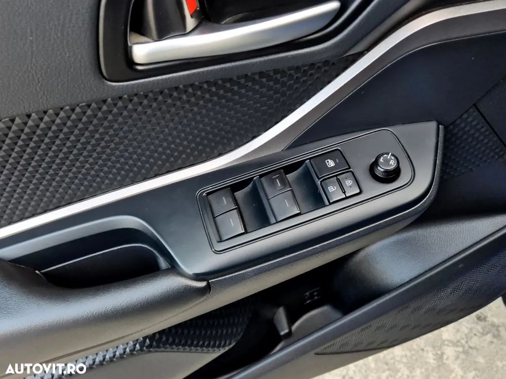 Toyota C-HR 1.8 HSD 122 CP 4x2 CVT Core - 21