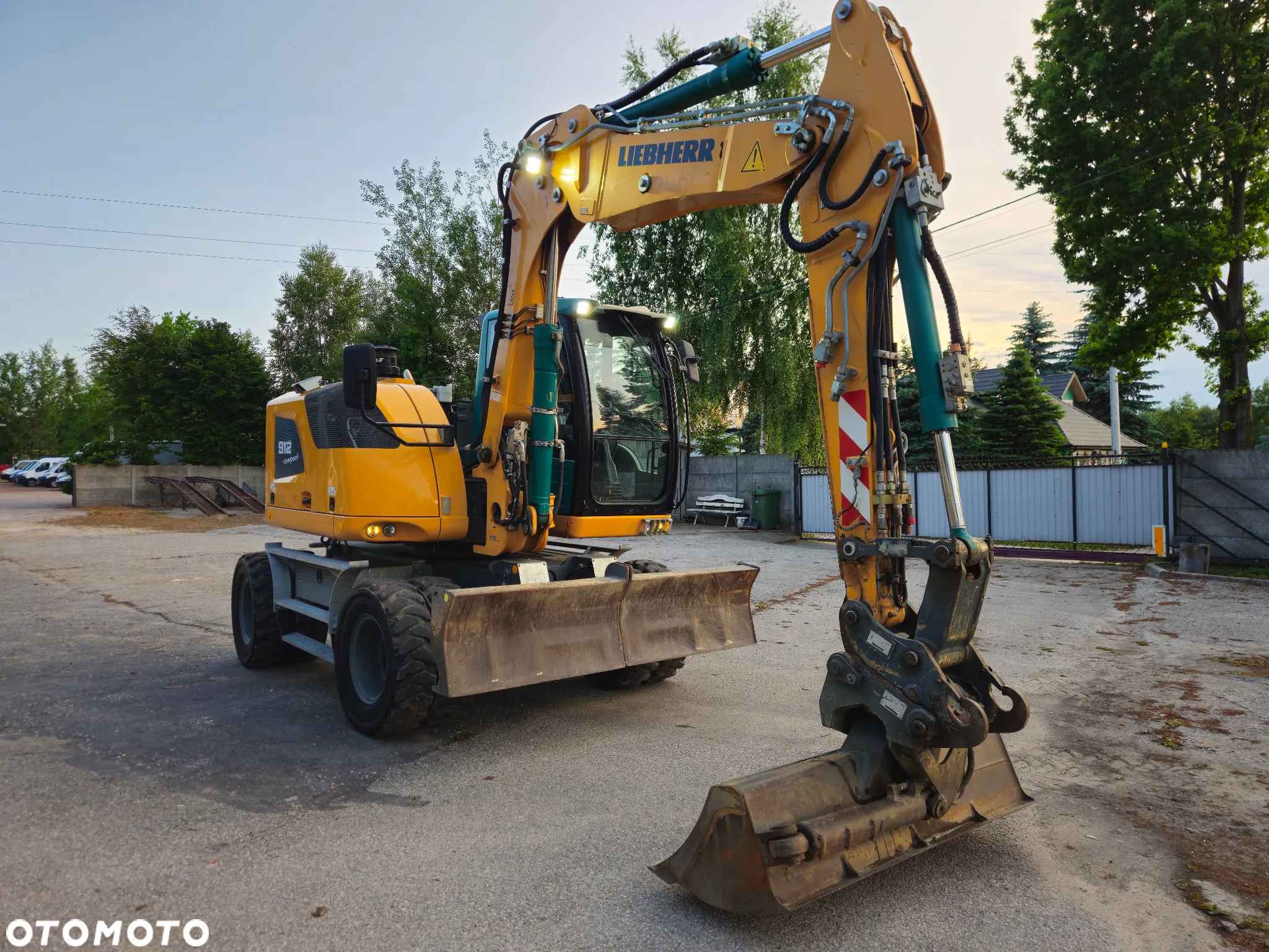 Liebherr 912 compact - 5