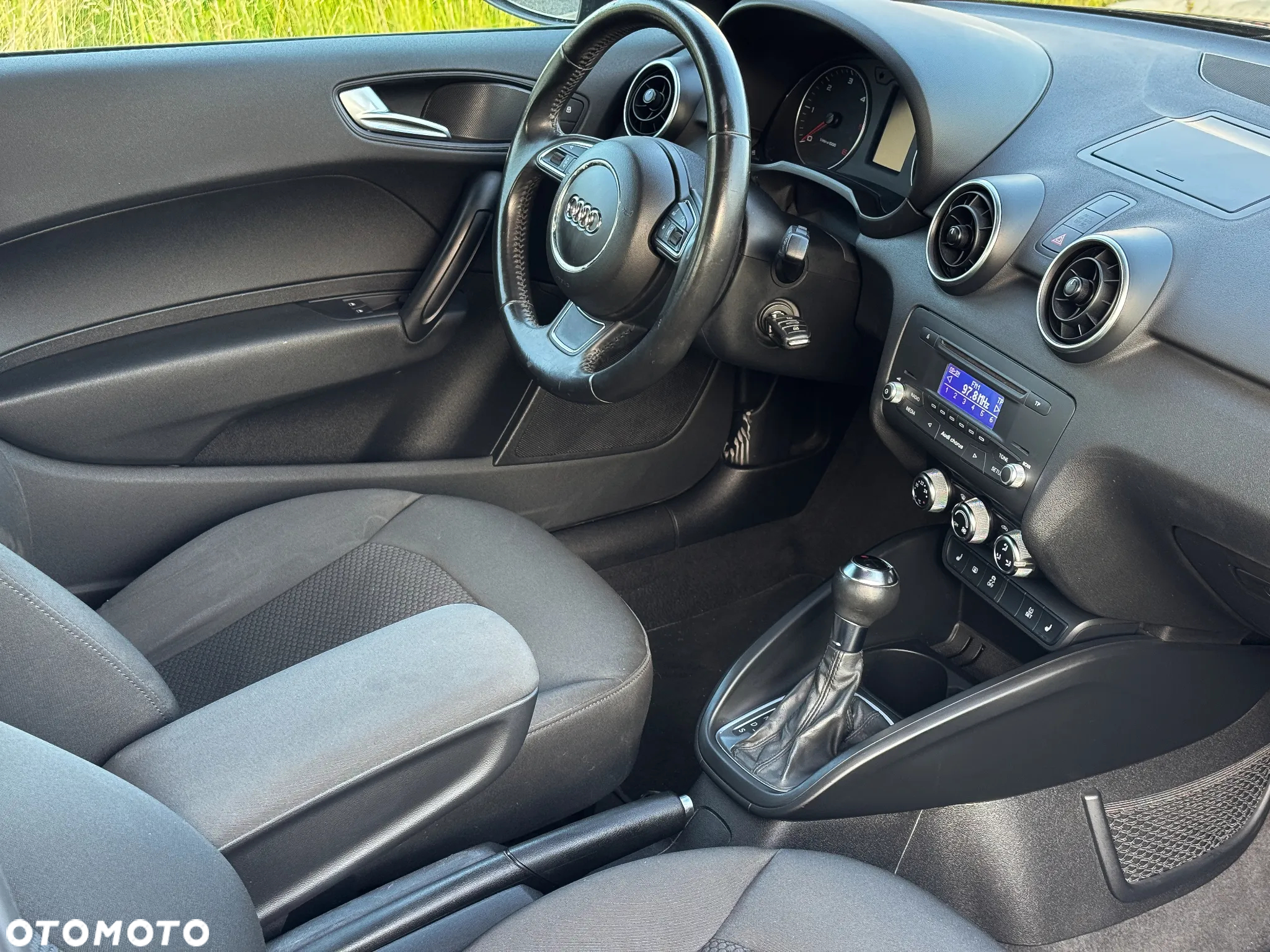 Audi A1 1.6 TDI S tronic Attraction - 20