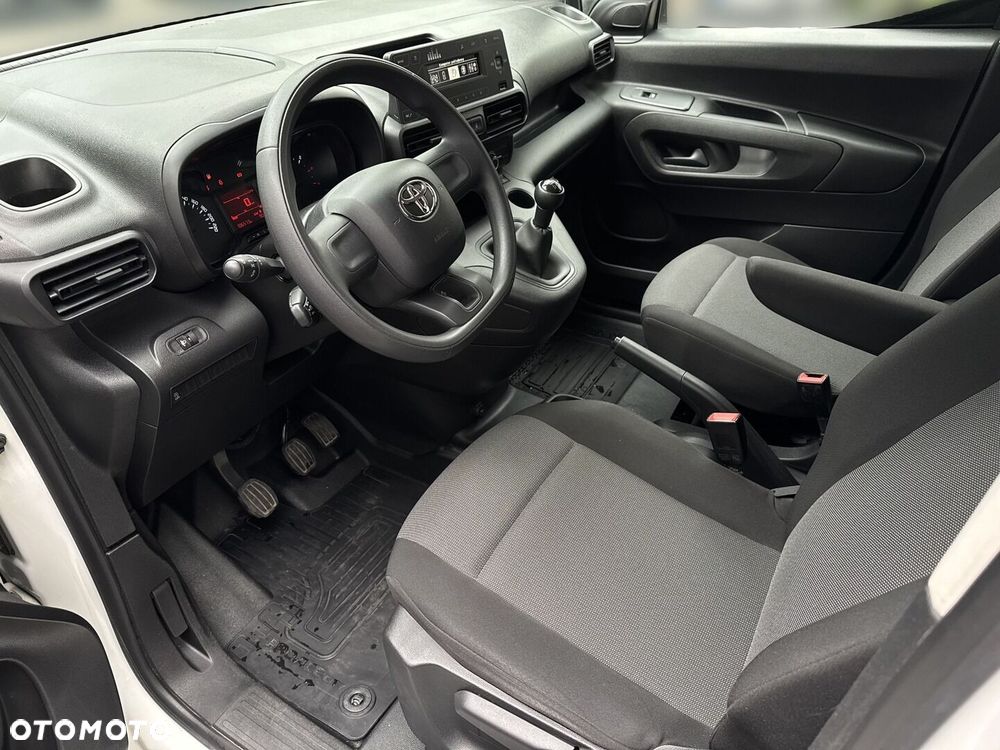 Toyota PROACE CITY - 13