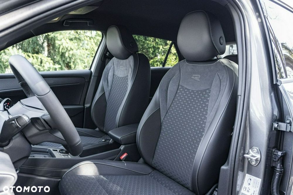 Volkswagen T-Roc - 17